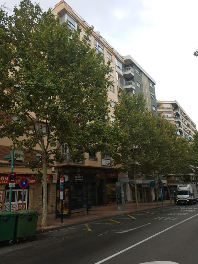 Casa Pedrada Apartman Zaragoza Kültér fotó